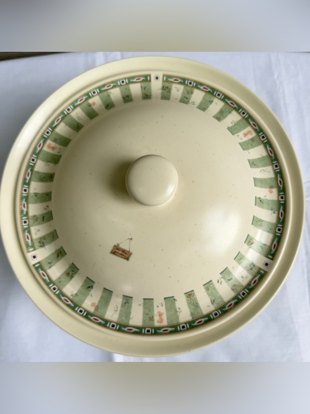 Pfaltzgraff Naturewood Stoneware Round Casserole w/Lid Garden 318 Green USA - Picture 2 of 16